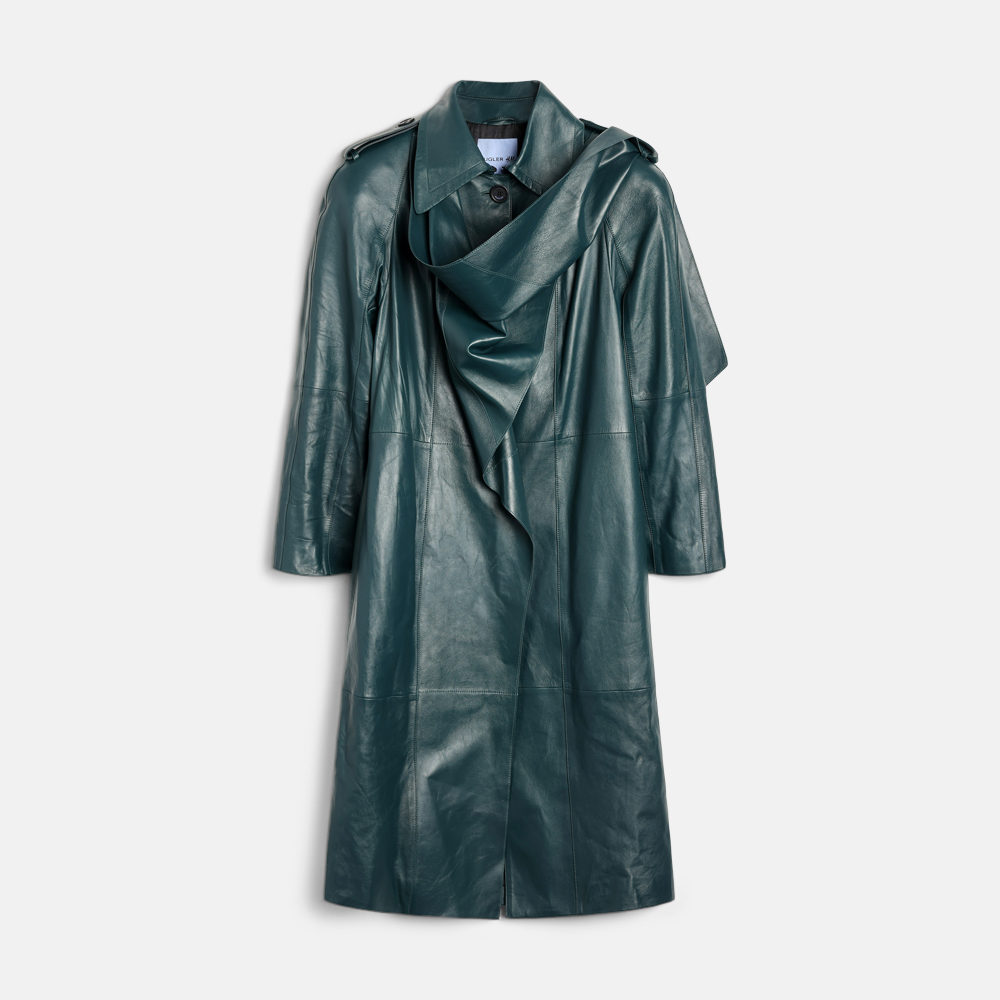 Superfleamarket_Toni_Garrn_clothes_MuglerXHM_collaboration_mugler_hm_limited_outerwear_coat_oversized_green_scarf_shop(1)