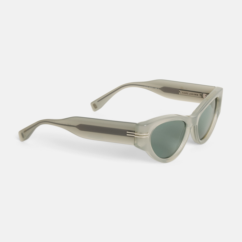 Superfleamarket_Toni_Garrn_sunglasses_Marc_Jacobs_grey_milky_blue_shop(2)